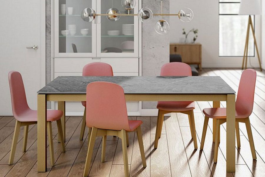 sillas-tapizadas-altas-comedor-comodas